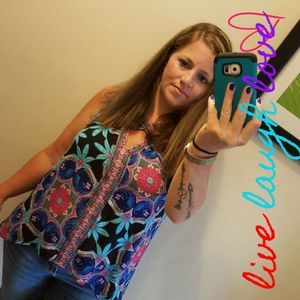 Meet your Posher, Maygon